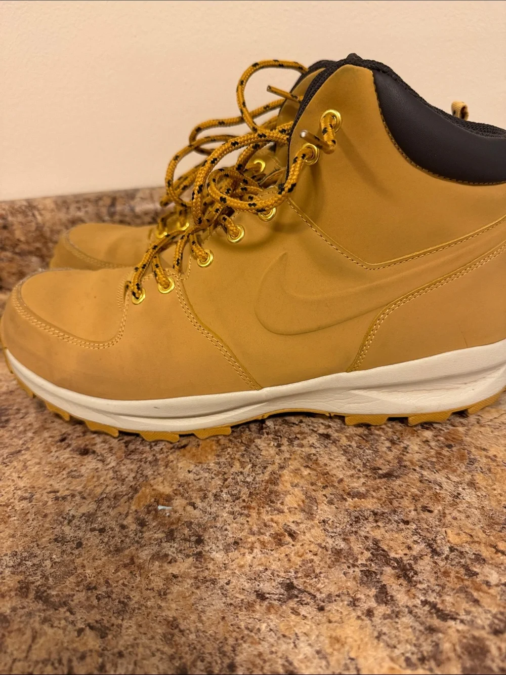 Nike Hikers